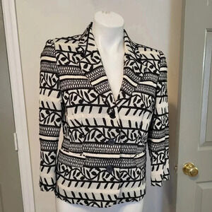 WALTER Brocade Embroidered Black/White Button Down Business Casual Blazer(8)